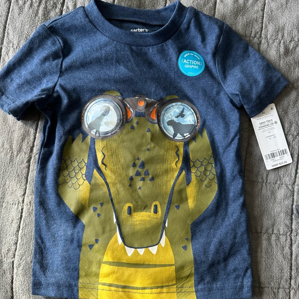 New with tags. Carter’s. 2T. Navy with alligator.